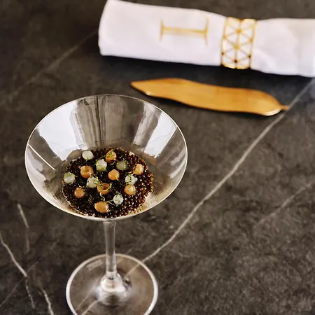 أندرونيس البوتيكي